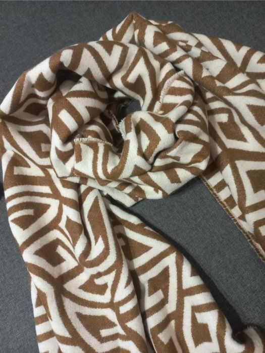 Великий жакардовий шарф  ASOS DESIGN.