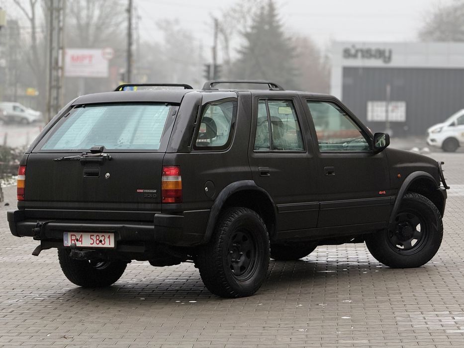 Opel Frontera 4X4 2.3 турбо дизель.