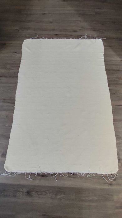 Tapete em algodão 1,25 × 1,88 m – tom amarelado