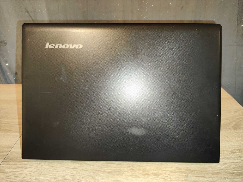 Lenovo IdeaPad 100-15ibd Win 11 1,5TB, i5-5200U, 8GB ram, GF920MX 2GB,