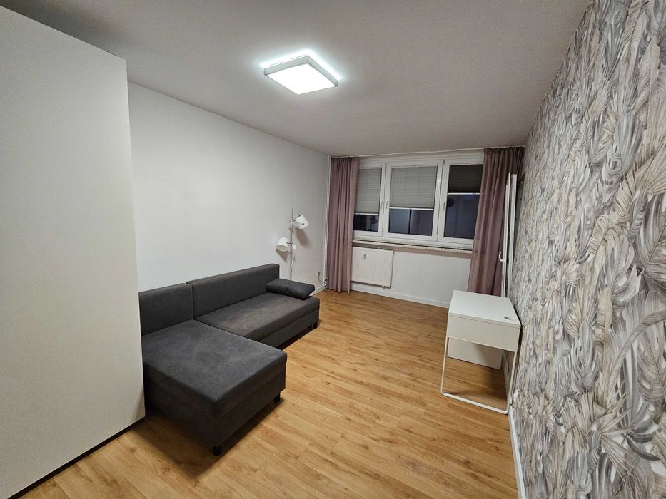 Mieszkanie na wynajem, 49 m², Brzeg Dolny, os.Warzyń,3 piętro, 3 pokoje, zabudowany balkon_Umowa Notarialna - Więcej