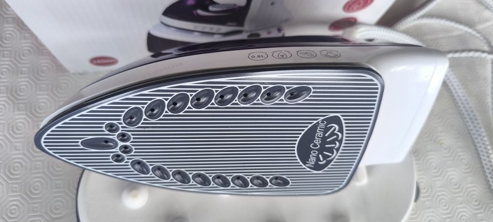 O Ferro com Caldeira MEI DBS 1930 (2400W)