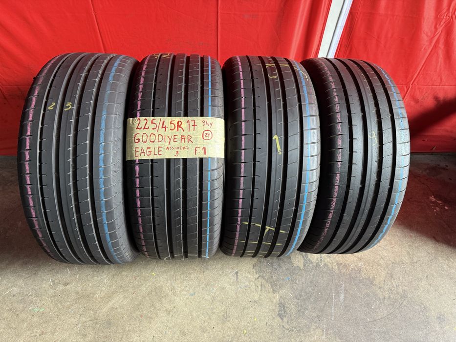 Pnrus 225/45/17 Goodiyear todos iguais Impecaveis