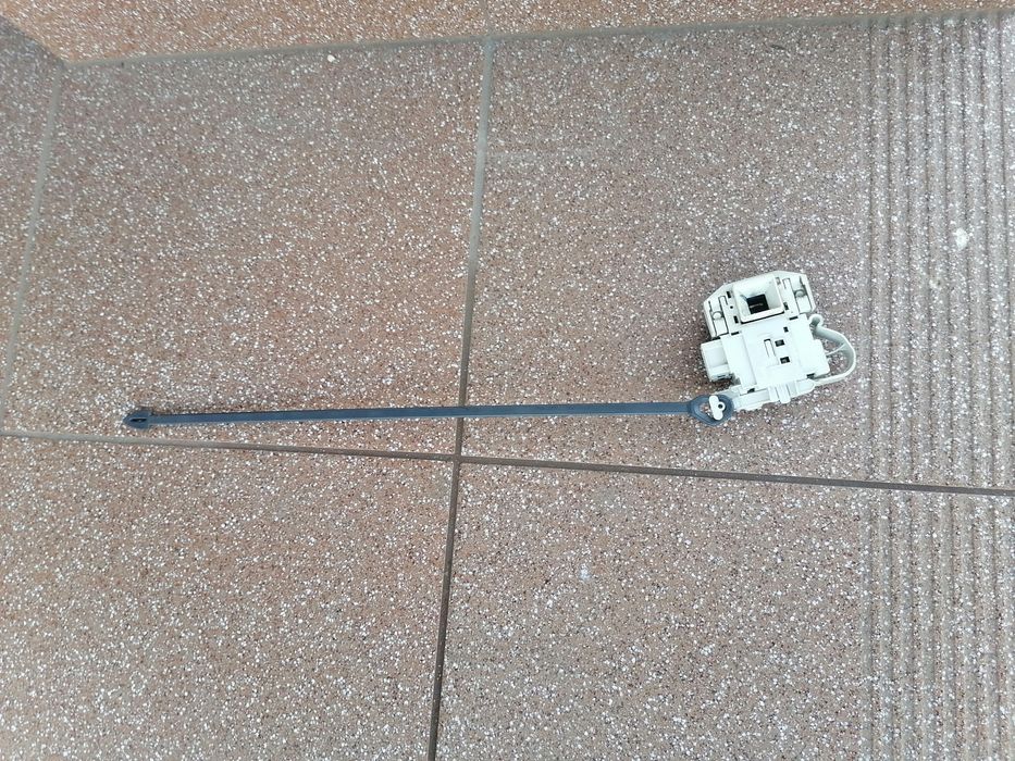 Zamek drzwiczek pralki Bosch Maxx 7 Vario Perfect