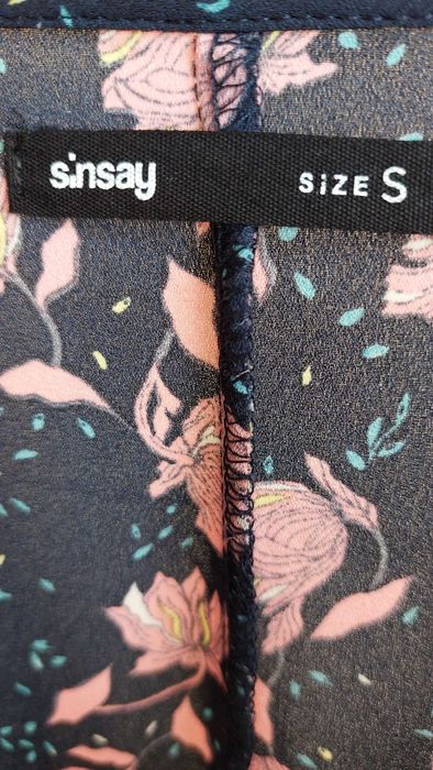 Sukienka mini w kwiaty