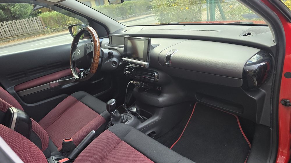 Citroen C4 Cactus z bardzo małym przebiegiem