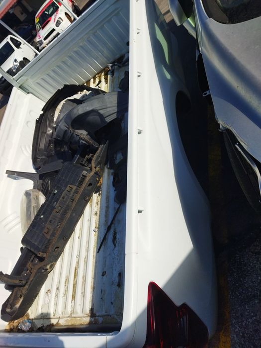 Caixa carroçaria carga metálica Isuzu d max 1.9 tfrs farolins mala