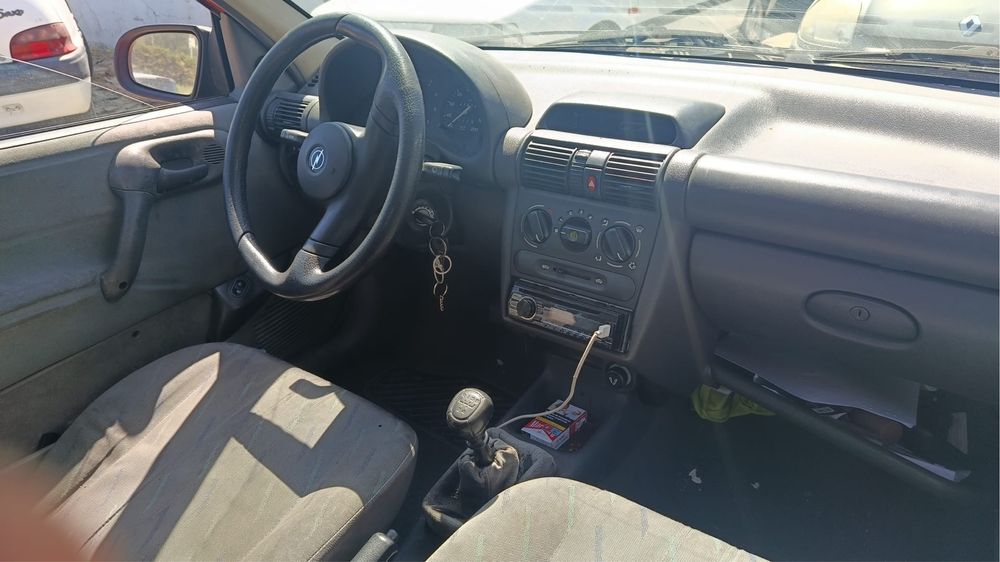 Carro Corsa opel