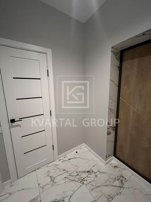 Свіженька квартира на продаж біля Набережної 78000