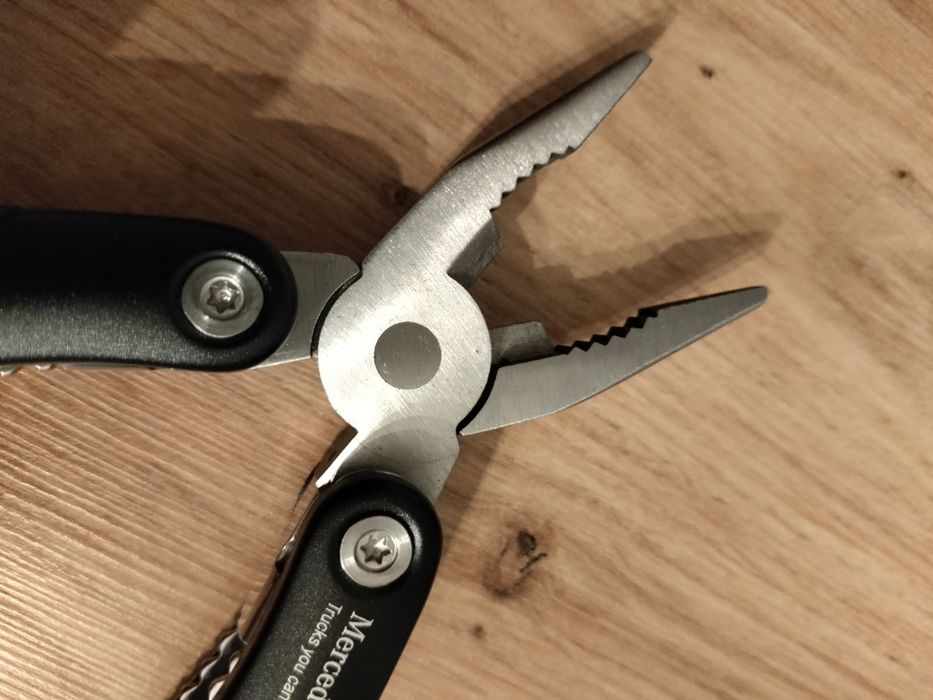 Multitool Mercedes nowy