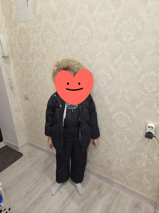 Куртка Zara розміром 110