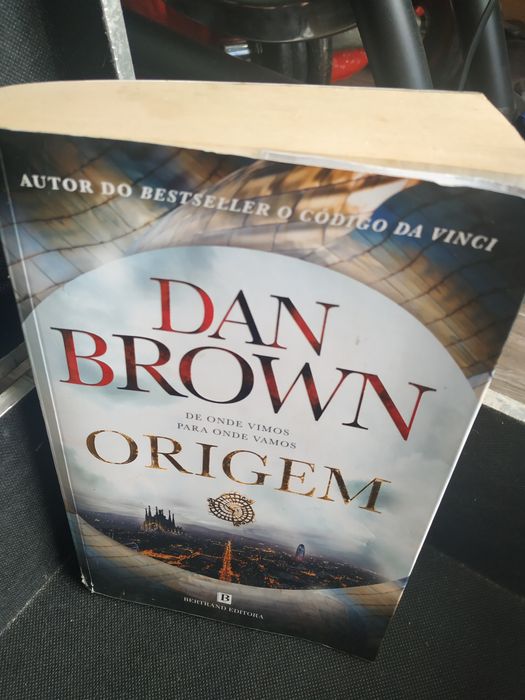4 livros: Edgar Sawtelle, Origem, Eragon, a Rainha Pirata