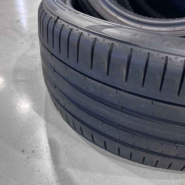 Pneus Pirelli 235 / 35 / R19