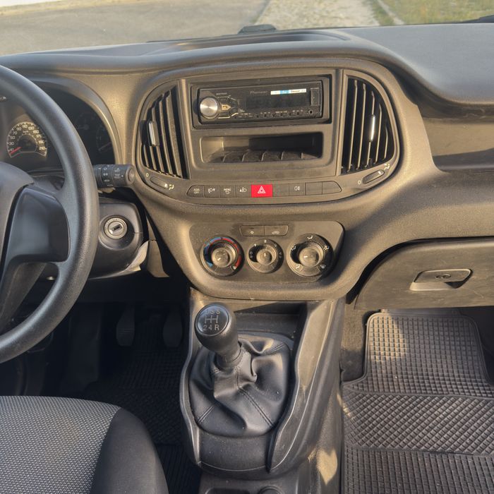 Fiat Doblo Cargo Sx 3 lugares - Poucos km.