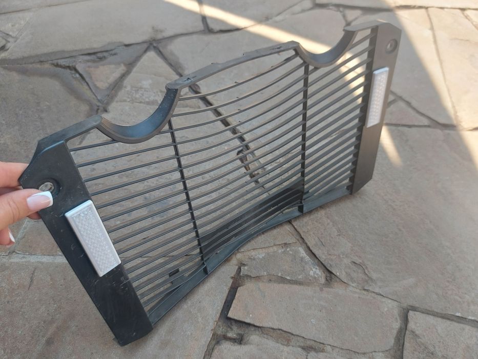 Решітка радіатора Yamaha fz1 fz8