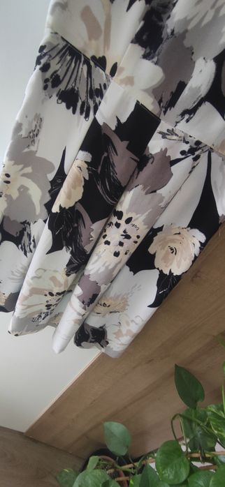 Sukienka w kwiaty Next r 40