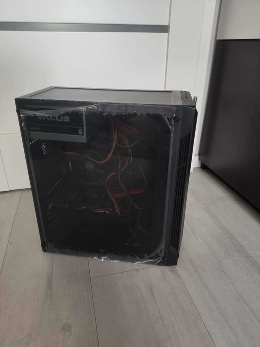 PC R7 2700 / RX590 / 16GB RAM / 500GB SSD