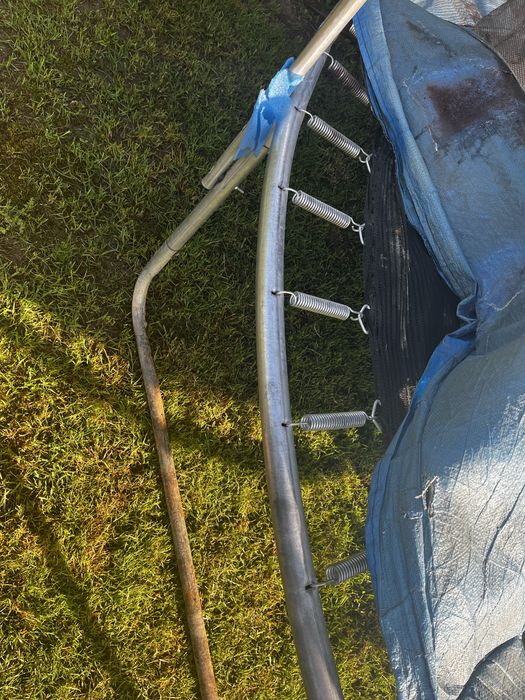 Trampolina na części