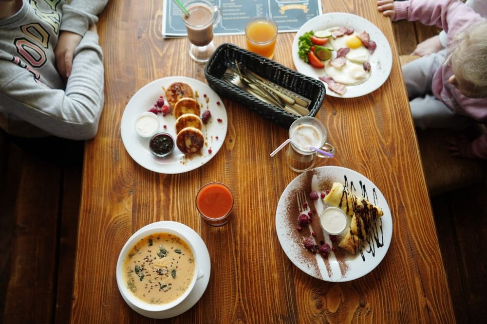 Відпочинок в Карпатах зі  сніданками /Подобово Буковель/Вид на гори,лі