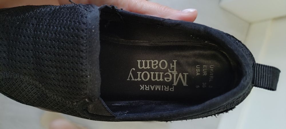 Sapatos pretos confortáveis tamanho 35