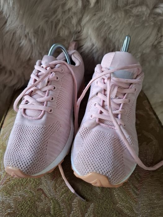 Buty damskie adidasy