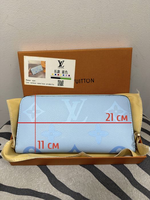 Гаманець Louis Vuitton голубий новий з коробкою