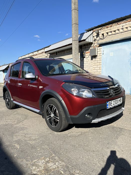 Renault sandero stepway 1.6 бензин