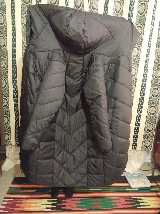 Продам зимнюю курточку