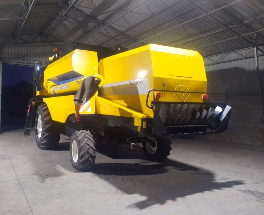 Kombajn New Holland TC 5070  Brutto CX CSX CS  Claas John Deere