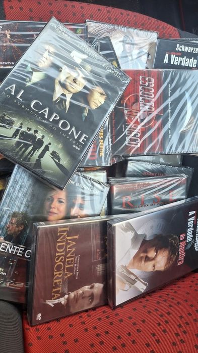 Lote 30 dvds quase todos selados