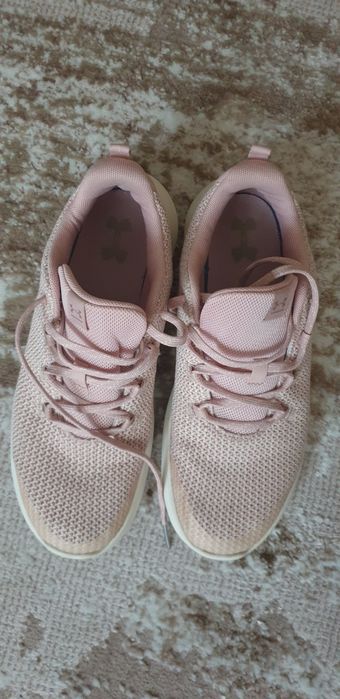 Продам кросівки р.39