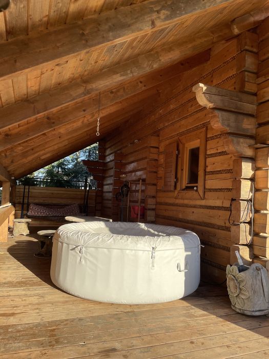 Domek z basenem do wynajecia