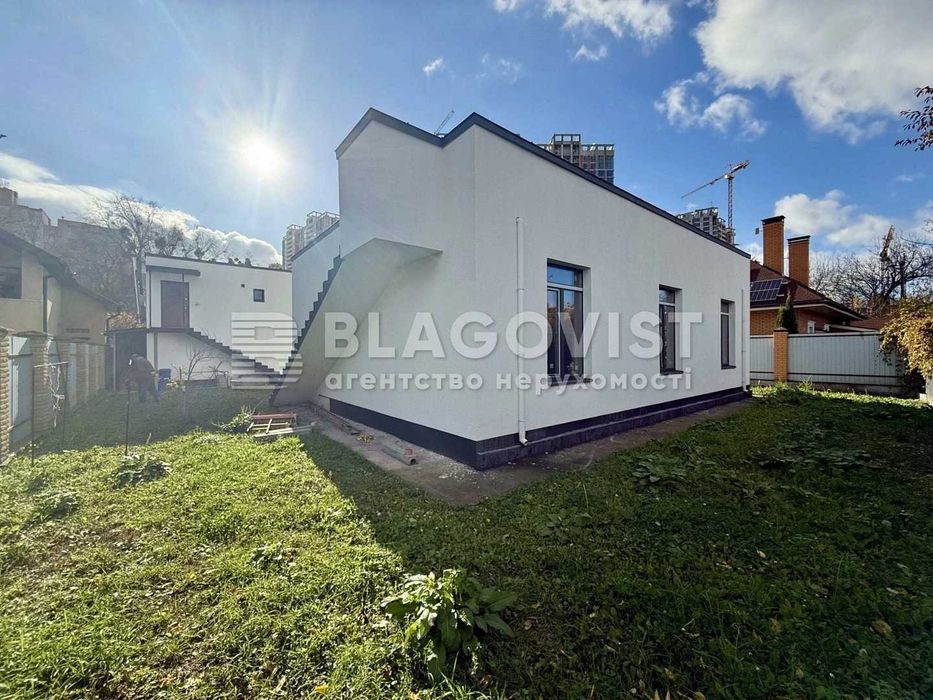 Продаж будинку Русанівські сади 130м2 гараж офіс підвал набережна 7 хв