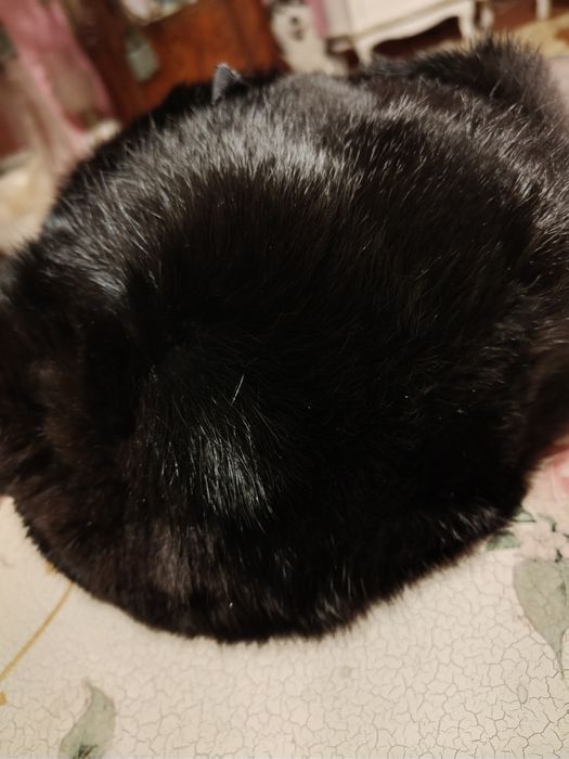 Czapki zimowe z królika i  norki, na podszewce.