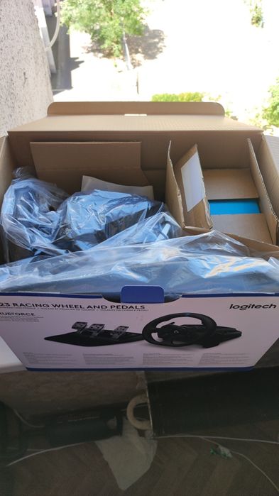 Кермо, руль +  механічна коробка передач G329 Logitech руль