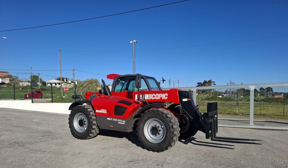 Manitou MLT 735 com matrícula