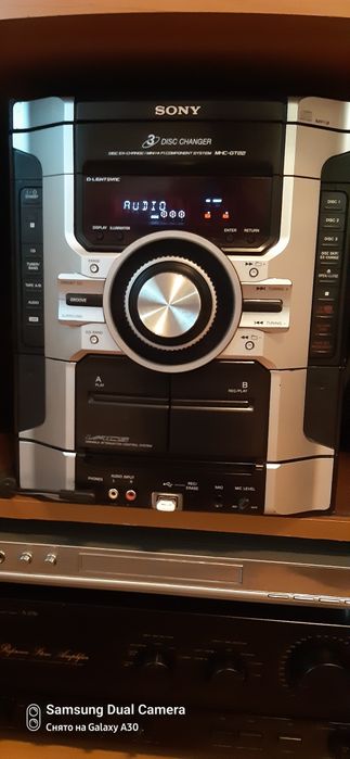 Муз. центр Sony .(сам блок)