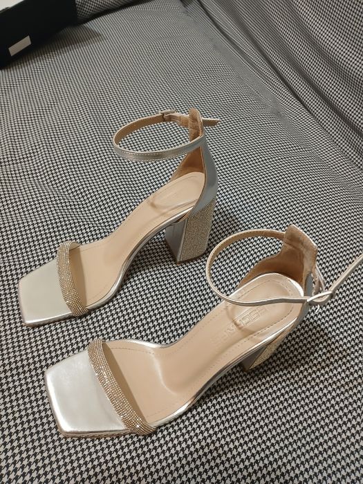 Босоніжки як нові