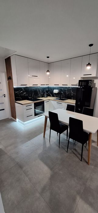 Wynajmę Nowe 3 pokojowe mieszkanie- klimatyzacja