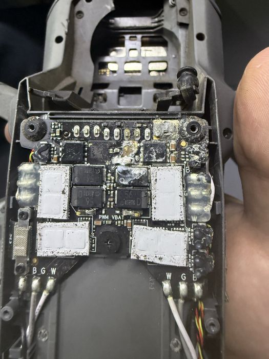 Ремонт, пайка дронів DJI / Autel  та модульні ремонти