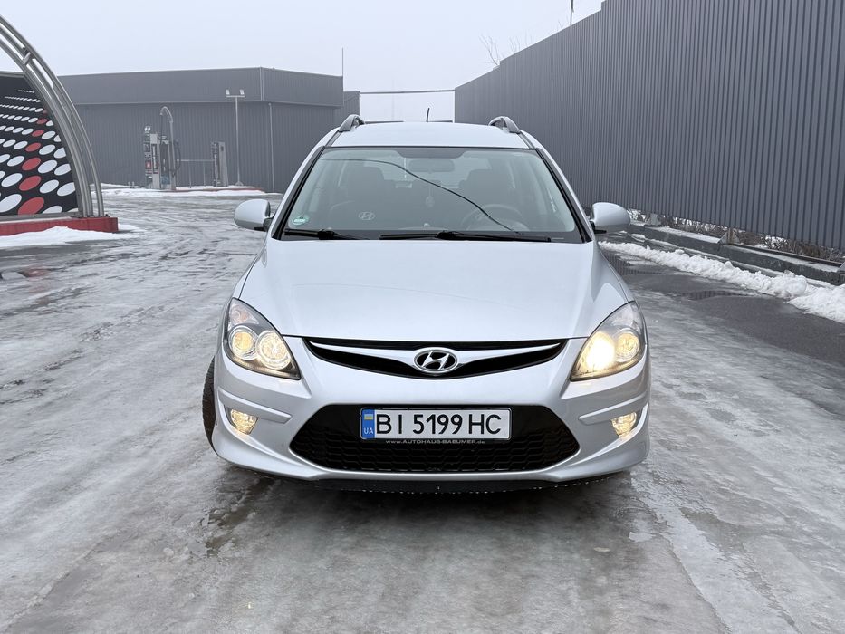 Hyundai i30 .2010 року з газом