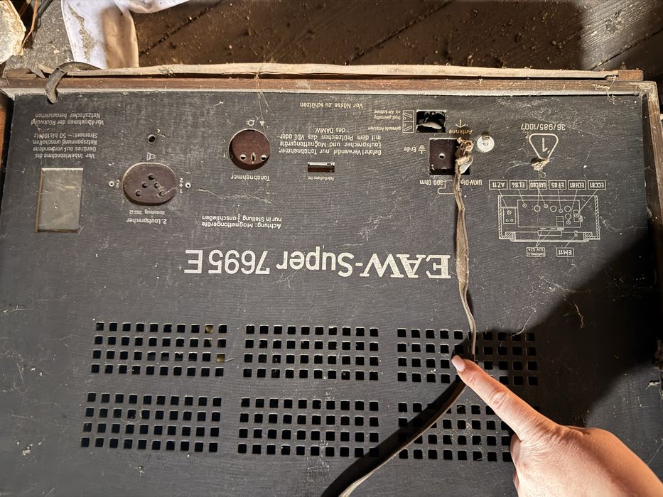 Radio lampowe EAW-Super 7695 E Undine lata 50. – SPRAWNE, świeci, unikat PRL