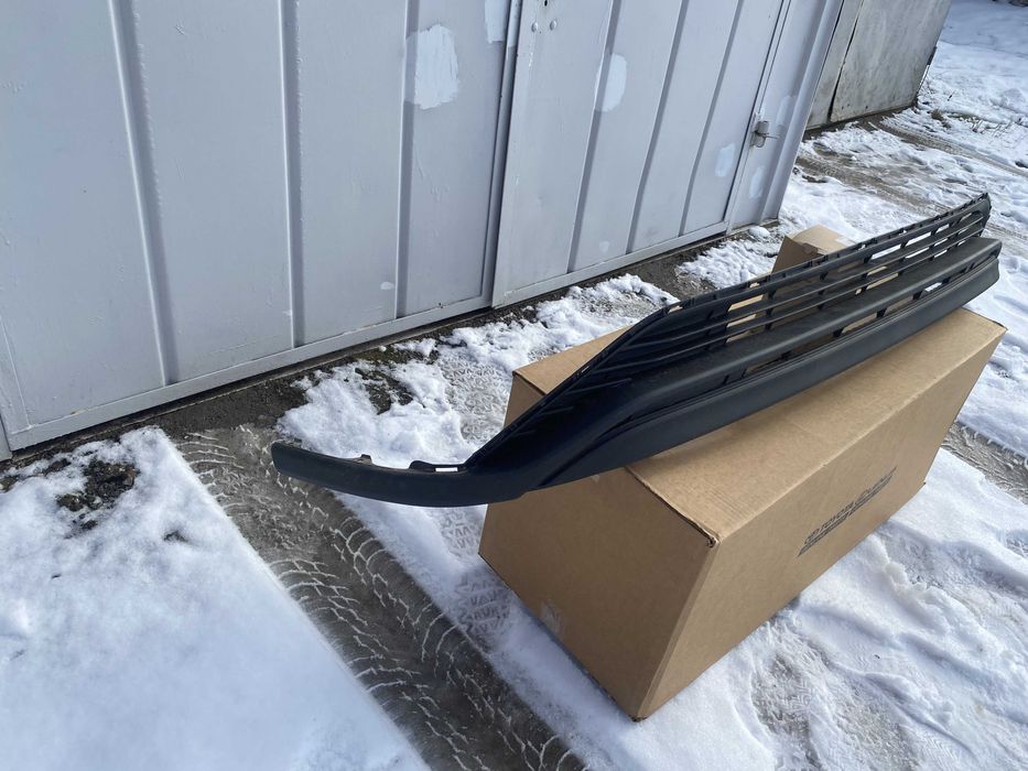 Спойлер бампера передній TOYOTA HIGHLANDER IV XU70