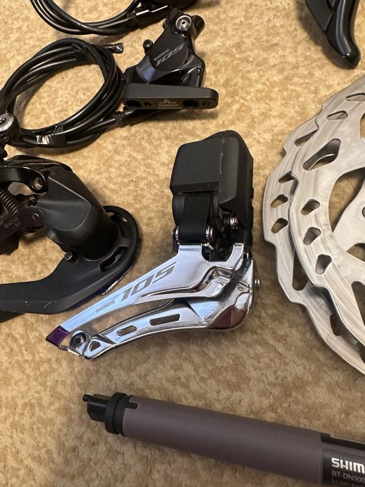 Групсет Shimano 105 Di2 R7170 2x12s,дуалы,батарея, передний/задний переключатель R7150