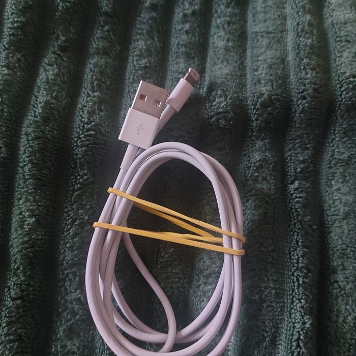Оригінальний зарядний кабель та USB  до Айфону!Олх доставка +25грн