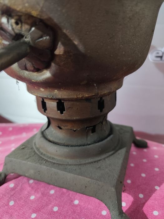 Samovar russo antigo.