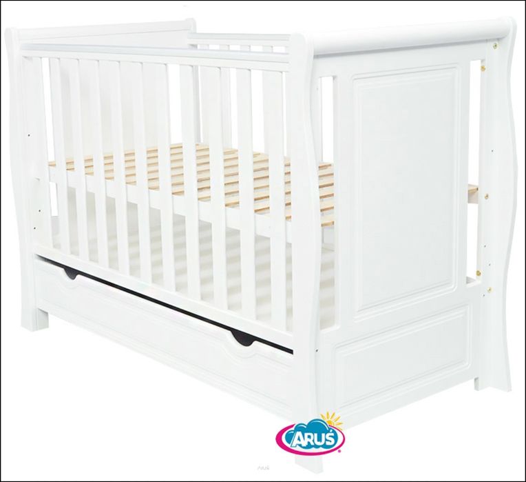 Komplet mebli szafa komoda łóżeczko MEBLE do pokoju dziecka stan 10/10