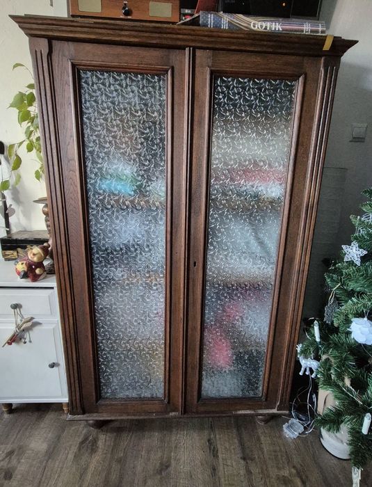 Stara szafa kredens w stylu Ludwikowskim Vitnatge