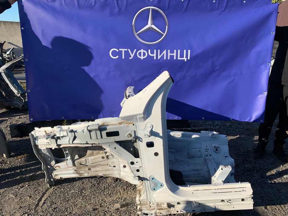 Четверть передняя, четверть передня Mercedes-Benz GLE GLS 167