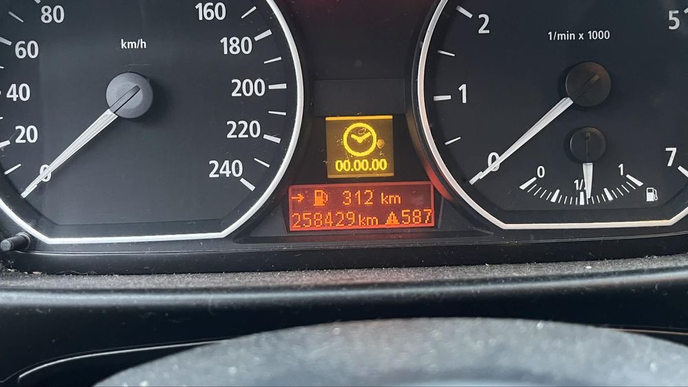 Bmw e87 116i benzyna + LPG